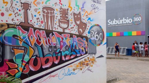 [Grafite leva cores e formas para Subúrbio 360 em ação colaborativa]