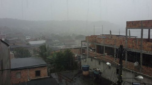 [Chuva e trote: Codesal reclama de trotes durante operação]