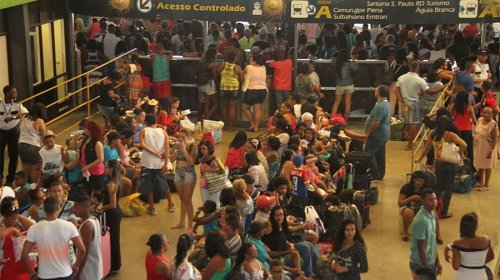 [Feriado da Semana Santa: Rodoviária de Salvador terá 150 horários extras ]
