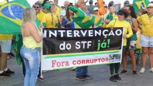 [Ato na Barra: manifestantes exaltam Bolsonaro, Moro e pedem intervenção no STF, em Salvador]