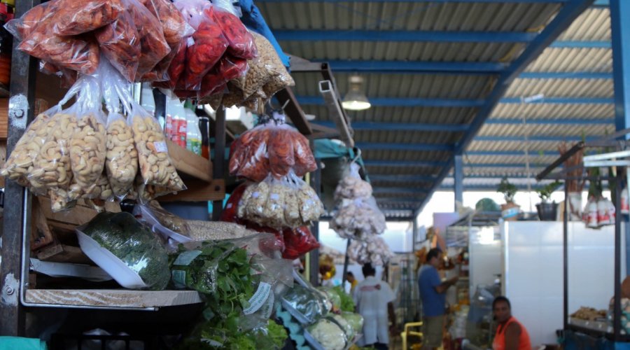 [Semana Santa tem preços e atendimentos diferenciados em mercados municipais]
