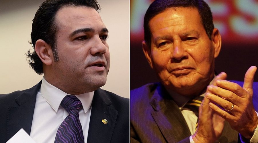 [Feliciano pede impeachment de Mourão após vice 'curtir' post crítico a Bolsonaro]