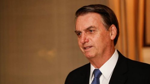 [Bolsonaro avalia proibir uso de jeans por servidores e visitantes no Palácio do Planalto]