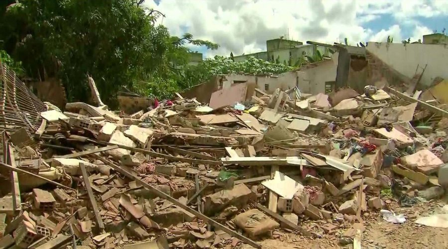 [Explosão de gás deixa dois mortos em Pernambuco]