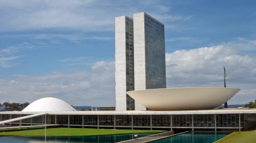 [Cotão: Congresso já pagou R$ 2,8 bi a deputados em 10 anos]