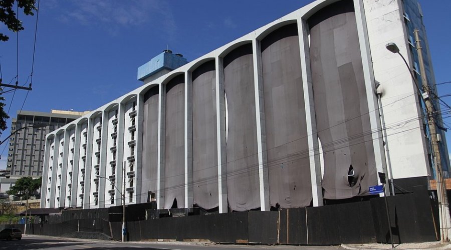 [Salvador Praia Hotel será demolido nesta segunda-feira (13)]