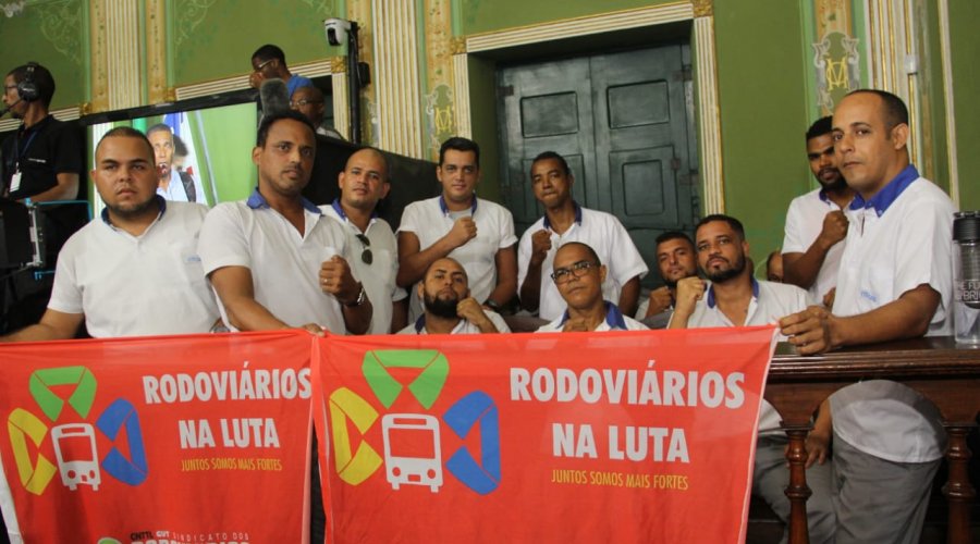 [Rodoviários podem decretar greve ainda nesta semana ]