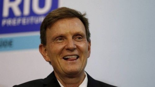 [Crivella pede que servidores públicos retornem pra casa mais cedo]