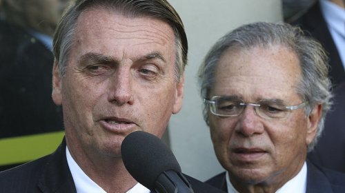 [Bolsonaro culpa parlamentares por não conseguir colocar o Brasil no “ rumo certo “]