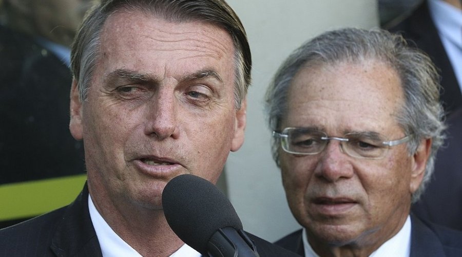 [Bolsonaro culpa parlamentares por não conseguir colocar o Brasil no “ rumo certo “]