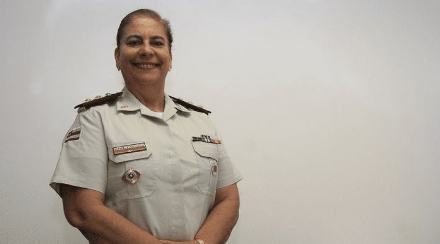 [Polícia Militar da Bahia tem pela primeira vez em quase dois séculos mulher promovida a tenente-coronel ]