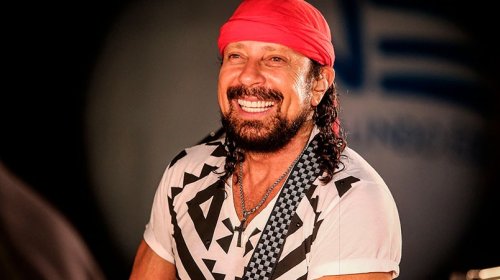 [Bell Marques fará show gratuito no Farol da Barra]