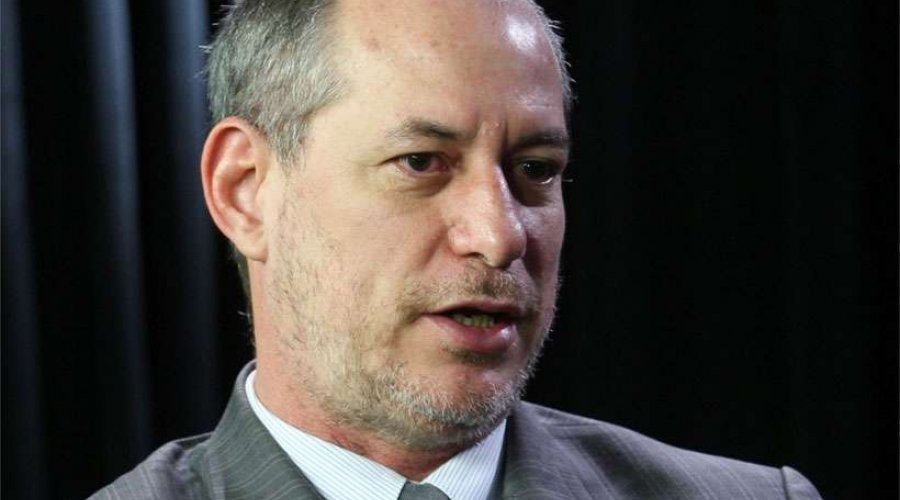 [“Não creio que Bolsonaro termine mandato, mas sou contra impeachment”, diz Ciro]