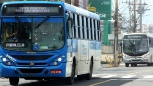 [Ônibus que rodam na Avenida Oceânica têm itinerários modificados devido obras na orla]