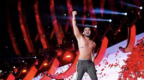 [Luan Santana lança clipe de música gravada em Salvador]