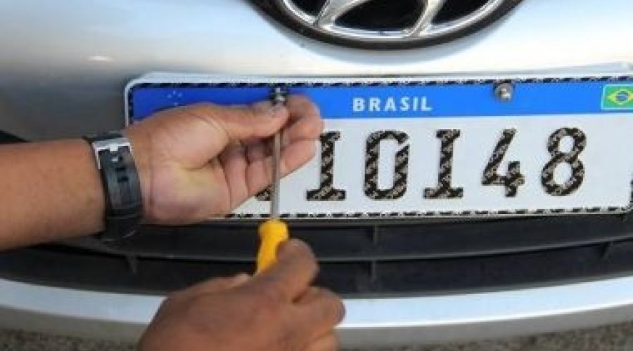 [Placas da Mercosul são adiadas para janeiro de 2020]