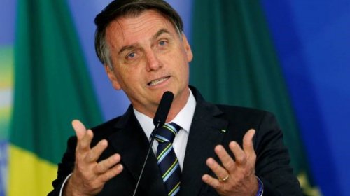 [Bolsonaro diz que pode renunciar o cargo caso seja o desejo da população]