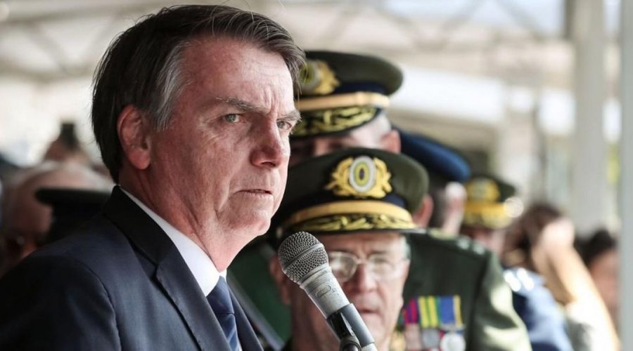 [Bolsonaro rotula Brasil como uma virgem ‘ que todo tarado de fora quer ‘ ]