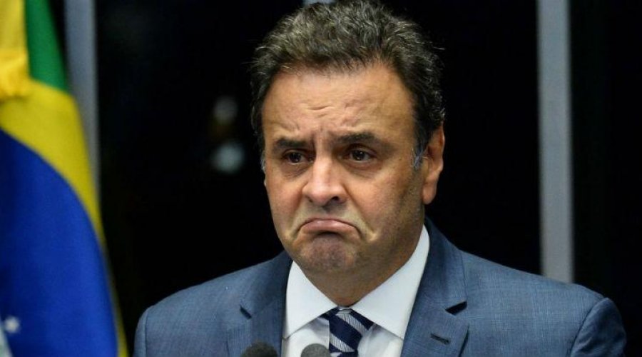 [PSDB fala em expulsão de Aécio por envolvimento em investigações]