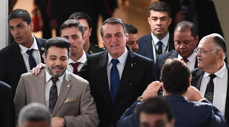 [Governo Bolsonaro: ritmo de emendas pagas a parlamentares chegou a patamar recorde]