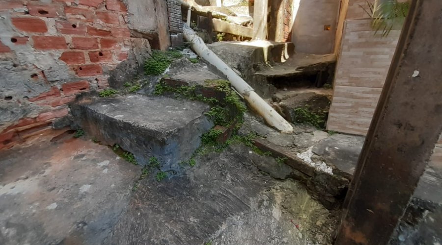 [Moradores de Fazenda Grande do Retiro exposto ao descaso humano]