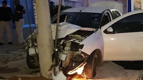 [Dois suspeitos por roubar mais de 20 carros foram mortos nesta quarta-feira]