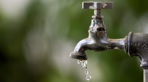 [Suspenso o fornecimento de água em 14 bairros de Salvador]