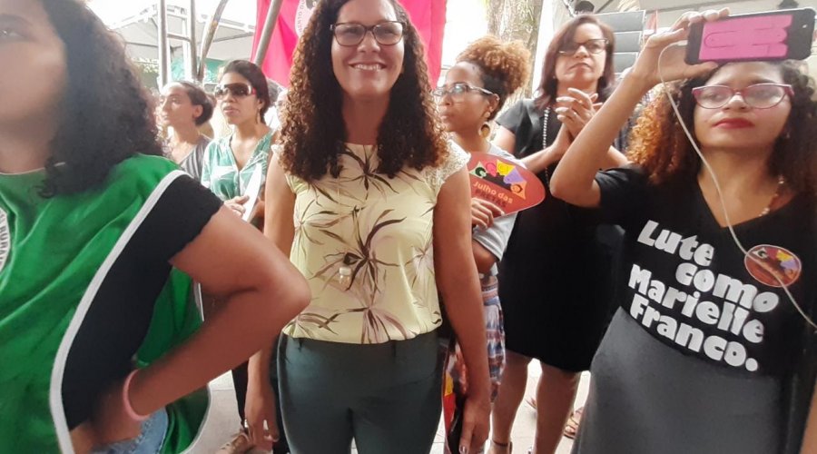 [“Essas mulheres me constrói todos os dias”, ressalta a secretária Fabia Reis]