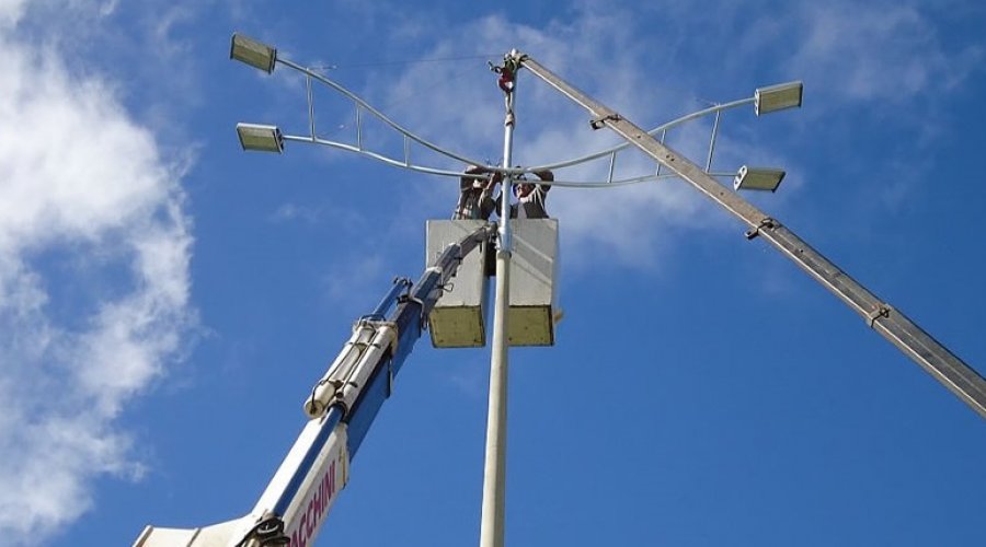 [Bairro de Nova Constituinte recebeu iluminação de LED em ruas e postes]