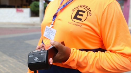 [Operadores de Zona Azul começam a aceitar cartões de débito e crédito]