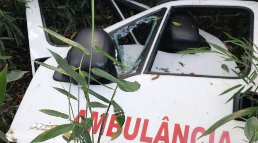 [Polícia encontra peças da ambulância que pode ter sido usada em roubo de ouro]