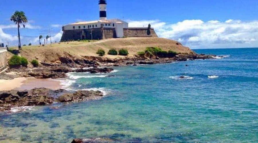 [22 praias de Salvador estão improprias para banho, aponta Inema]