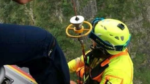 [Brasileira morre após sofrer acidente em trilha na Itália]