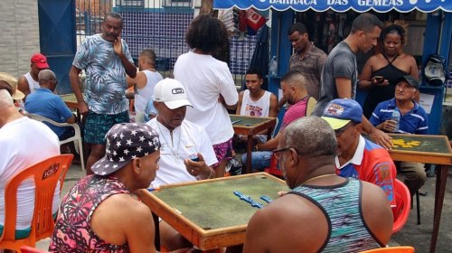 [Torneio de dominó movimenta a comunidade da Santa Cruz]