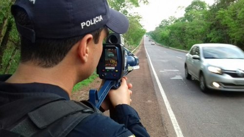 [Uso de radares móveis é suspenso em rodovias federais]