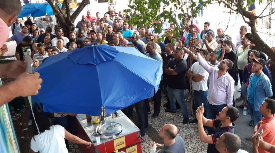 [“Quando eu vejo a prefeitura e alguns vereadores defenderem o ISS alto, fico sem entender”, diz Átila Congo, Presidente do Simactter-BA]