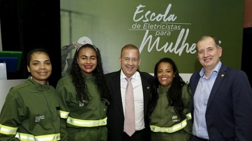 [Bahia ganha primeira escola de eletricistas para mulheres]