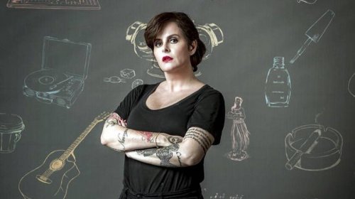 [Escritora, atriz e roteirista Fernanda Young morre aos 49 anos]