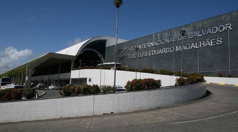 [Tarifas do aeroporto de salvador têm reajuste de 10,3%]