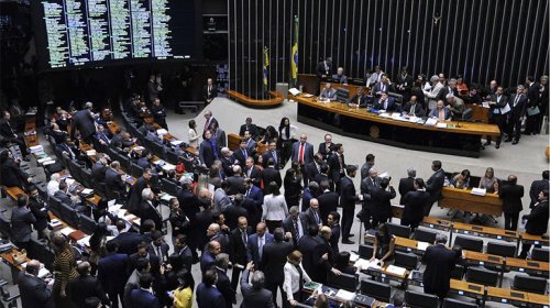 [Orçamento de 2020: Sem novos recursos, ministérios vão recorrer a emendas]