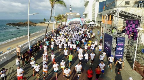[Shows animam circuito da Maratona Salvador neste domingo (15)]