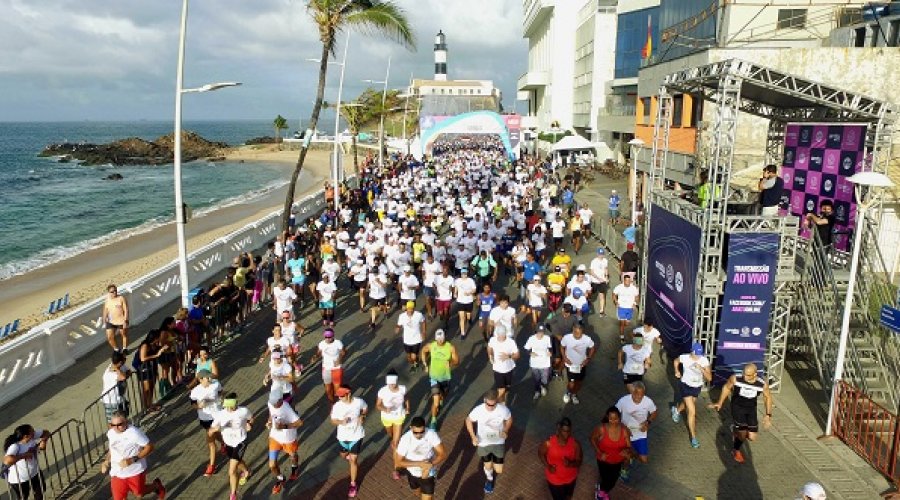 [Shows animam circuito da Maratona Salvador neste domingo (15)]