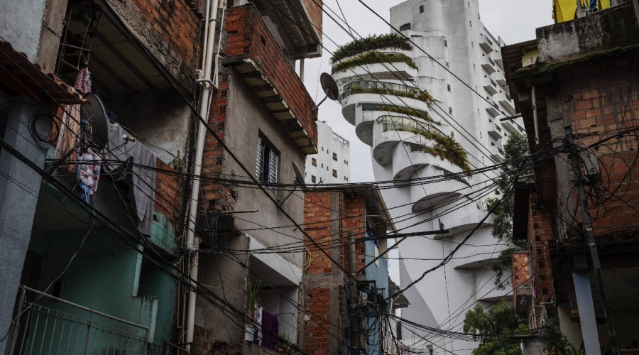 [Família brasileira empobreceu em nove anos, aponta IBGE]