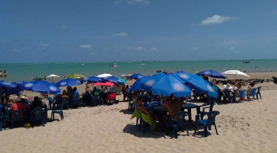 [Saiba quais praias estão impróprias para banho neste domingo (13)]