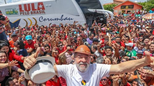 [Lula planeja rodar o país em caravana caso seja solto]