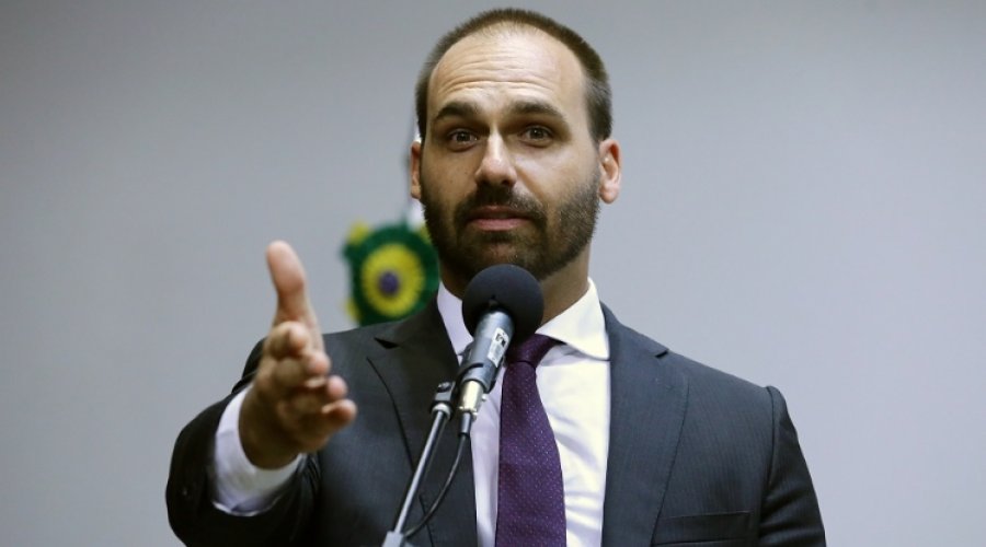 [Eduardo Bolsonaro desiste da indicação para embaixador do Brasil nos EUA]