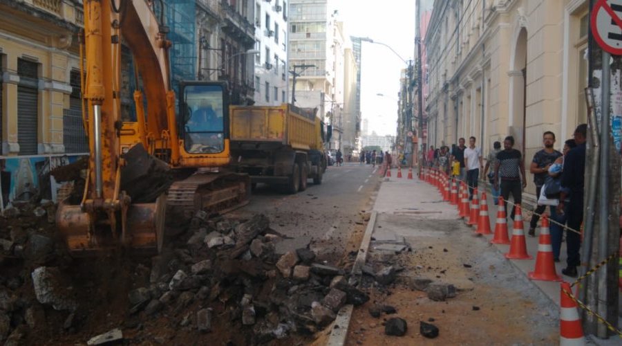 [Rua Chile passa por requalificação; tráfego é modificado]