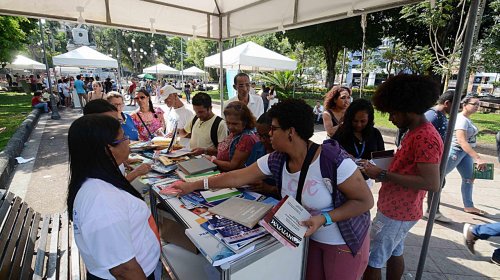 [Semana Nacional do Livro vai distribuir 40 mil livros de graça na sexta (25)]