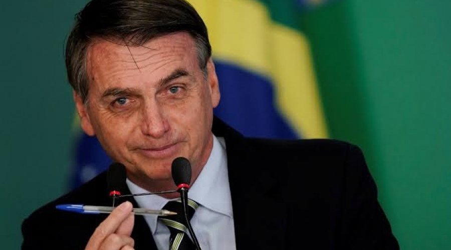 [Bolsonaro anuncia isenção de visto para chineses]