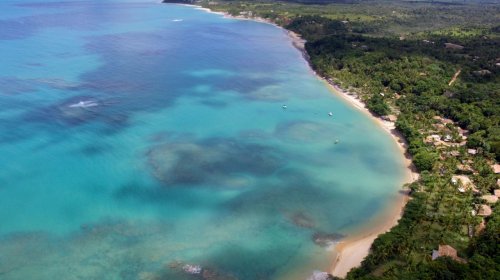 [Porto Seguro deve tomar medidas para conter óleo nas praias]